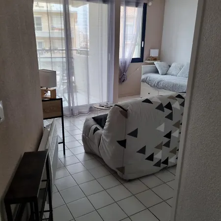 Cosy Climatise Vue 3etoiles דירה